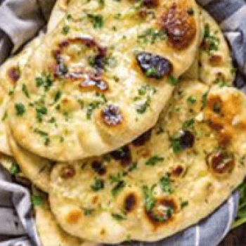 Aloo Prantha in Dera Baba Nanak | Breakfast | Muli Prantha | Gobi Prantha | Garlic Naan