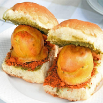 Best Vada Pav Centres in Amritsar Ranjit Avenew | Mumbai ka vada pav in Amritsar